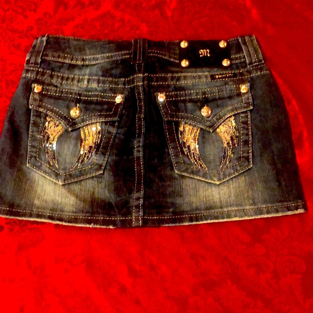 Miss Me Sz 26 Skirt with Angel Wings on back pockets. EUC, looks like new!!